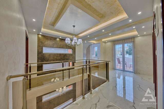 Виллы Sunny Villa with pool Добра-Вода-12